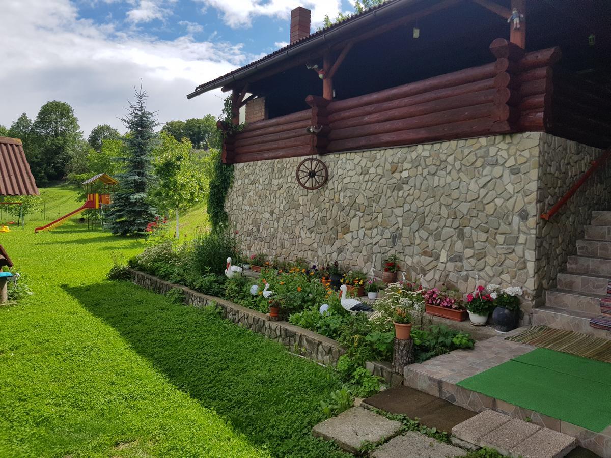 Casa De Vacanta Silvia Manastirea Humor Exterior foto